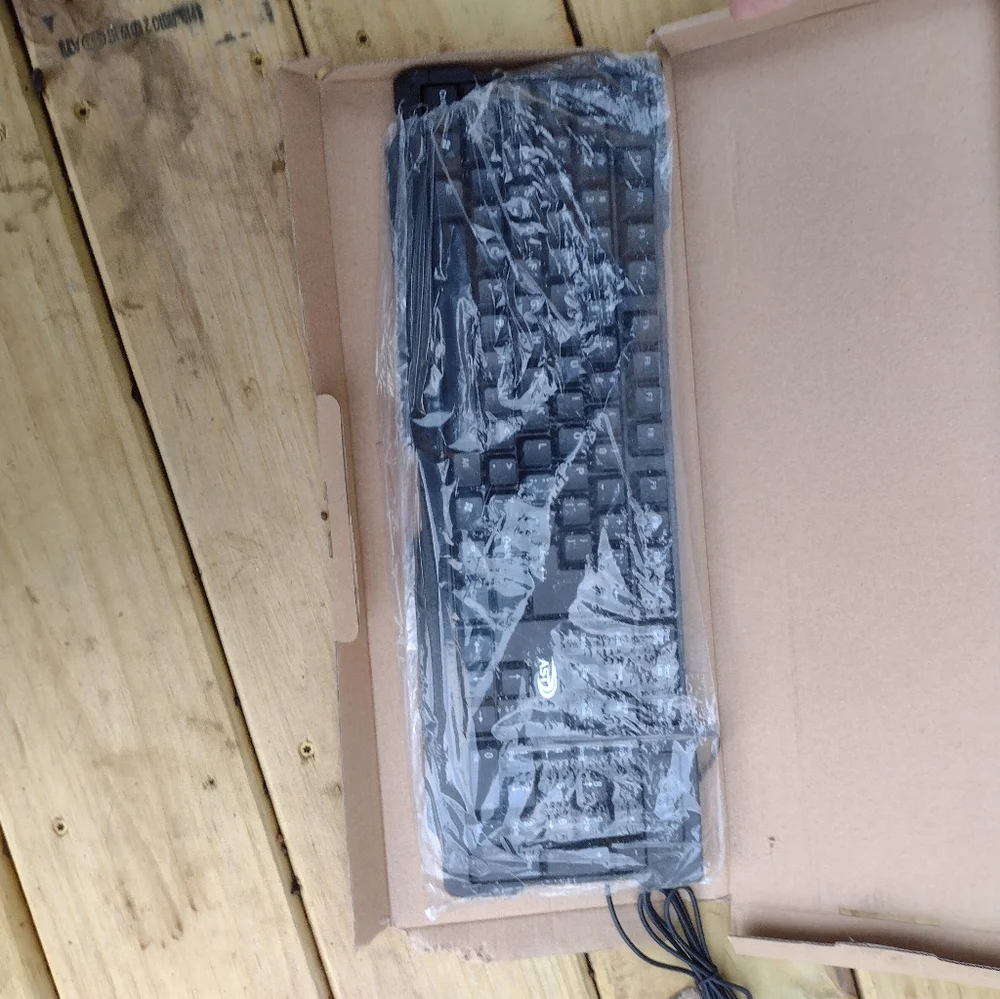 AST diving keyboard new in package Kwerty